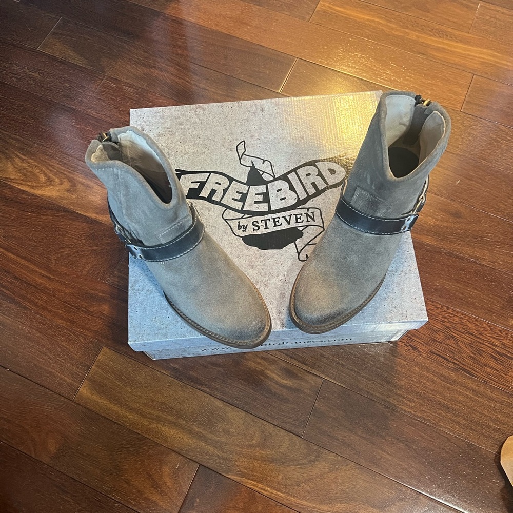 Freebird by Steven Gray and Black Boots-  NEVER WORN